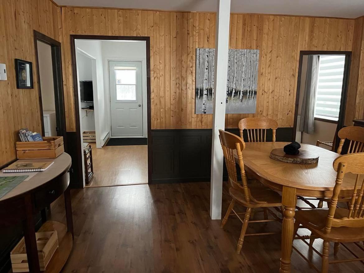La Cabane Chez Jimmy Petit-Saguenay Kültér fotó