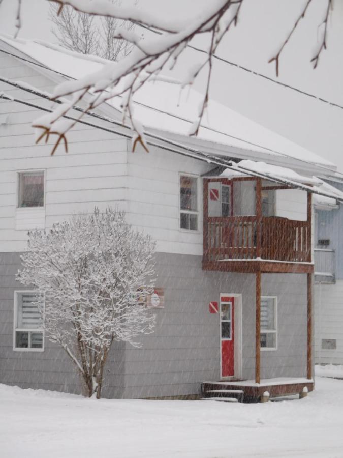 La Cabane Chez Jimmy Petit-Saguenay Kültér fotó